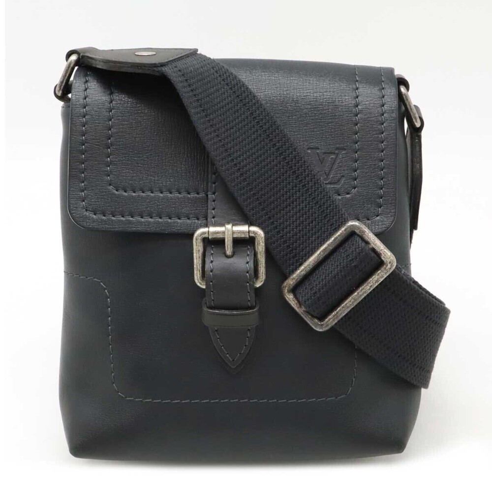 LOUIS VUITTON Utah Yuma Crossbody Bag Leather Basalt Dark Gray